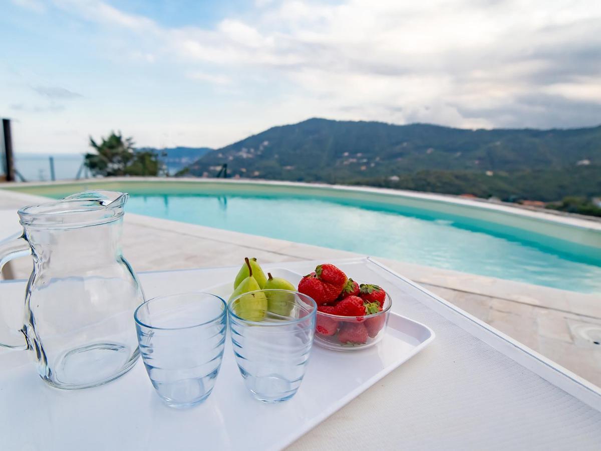 Villa Hanbury With Swimming Pool And Parking In Alassio Exterior foto